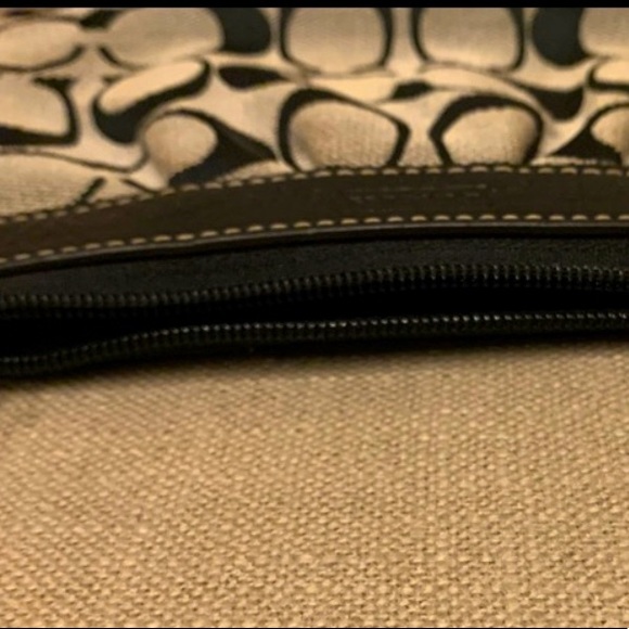 Coach Monogram Signature Wristlet - Picture 7 of 8